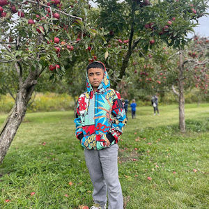 Meet your Posher, Andres